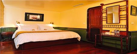 Khám phá vịnh Hạ Long 3 ngày 2 đêm du thuyền Emeraude